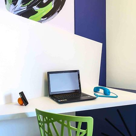 Ibis Styles Жоинвили Экстерьер фото
