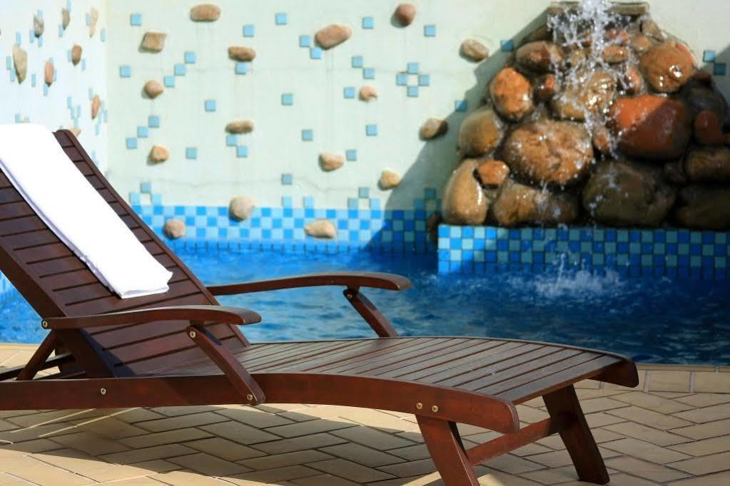 Ibis Styles Жоинвили Экстерьер фото